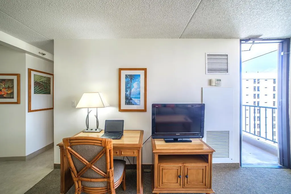 Mountain View Condo, Near Beach, Free Parking! ホノルル アパート